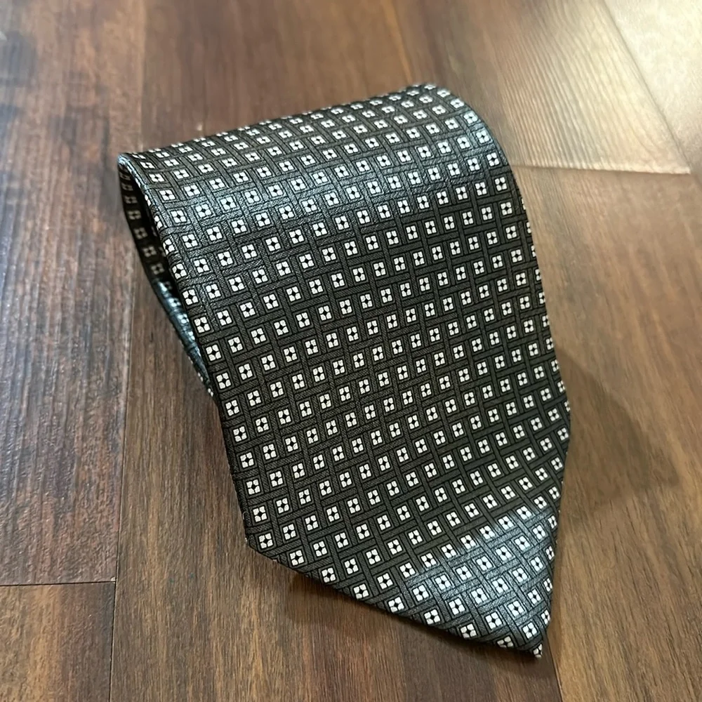 Pierre Cardin 100% Imported Silk Army Greenish Dark Gray White Square, USA made